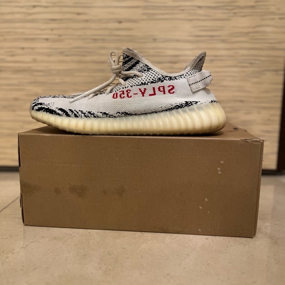 Yeezy Adidas Boost 350 V2 Zebra - Picture 2 of 5